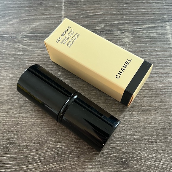 Chanel Les Beiges Kabuki Brush - Picture 2 of 2